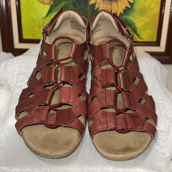 Earth Origins 8M Regal Red Belle Bridget Leather Gladiator Bungee Strap Sandals - Picture 1 of 8